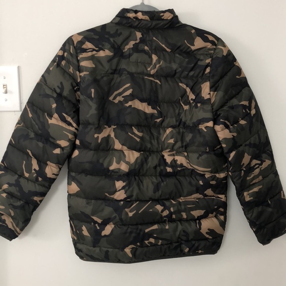 Old Navy Boy’s Lightweight Puffer Jacket - Picture 2 of 5